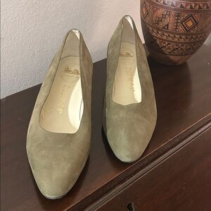 Delman Women's Olive Suede Flats